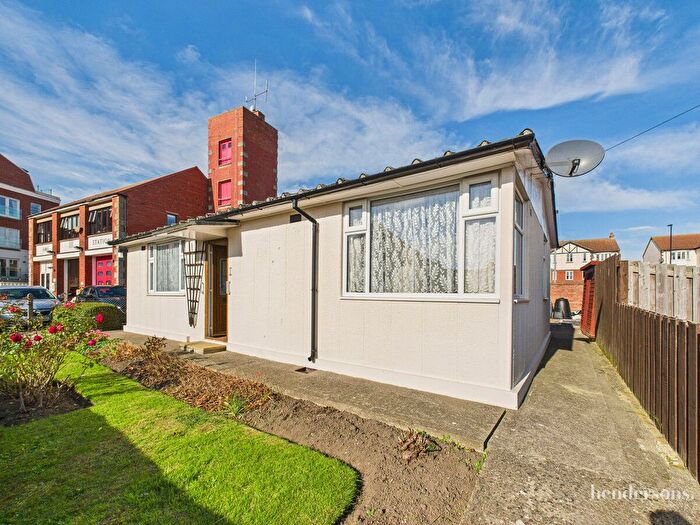 2 Bedroom Bungalow For Sale In St. Hildas Gardens, Whitby, YO21