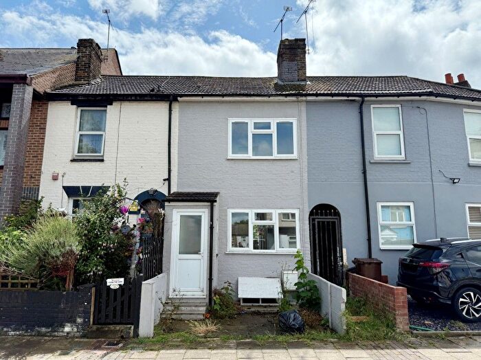 2 Bedroom Terraced House For Sale In Trafalgar Street, Gillingham, Kent, ME7