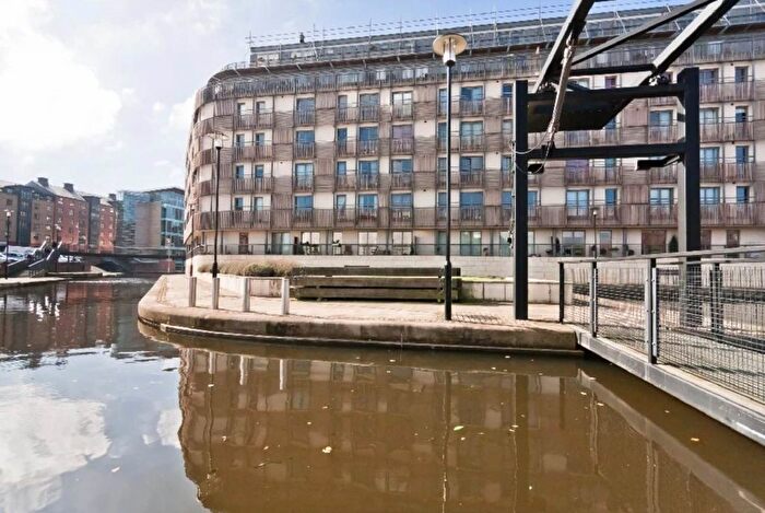 2 Bedroom Flat For Sale In Brewer Street, Manchester, M1