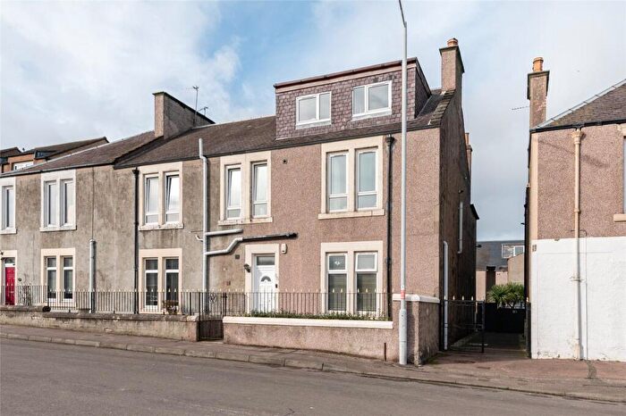 2 Bedroom Flat For Sale In Whyterose Terrace, Methil, Leven, Fife, KY8
