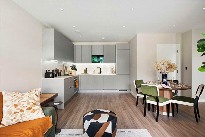 2 Bedroom Apartment For Sale In Unit Luna Gardens, Lapwing Lane, Manchester, M20