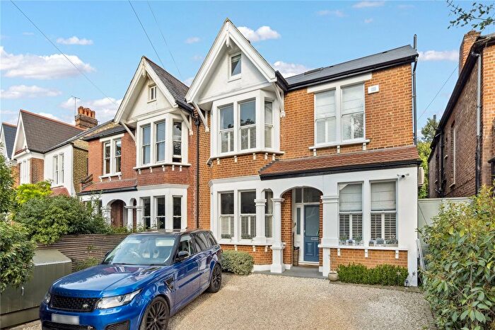 6 Bedroom Detached House To Rent In Rodenhurst Road, SW4