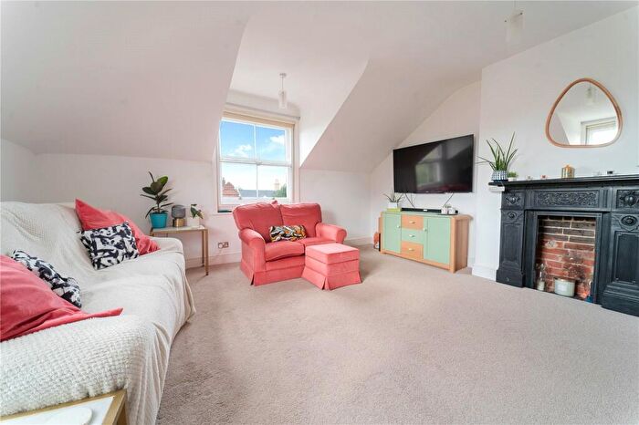 2 Bedroom Apartment To Rent In Oxford Court, Oxford Road, Colchester, Essex, CO3