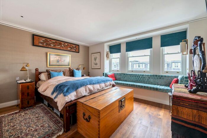 3 Bedroom Flat To Rent In Randolph Crescent, Little Venice, London, W9