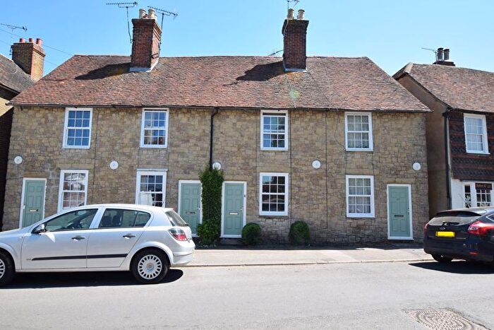 2 Bedroom Terraced House To Rent In West Street, Harriestsham, ME17
