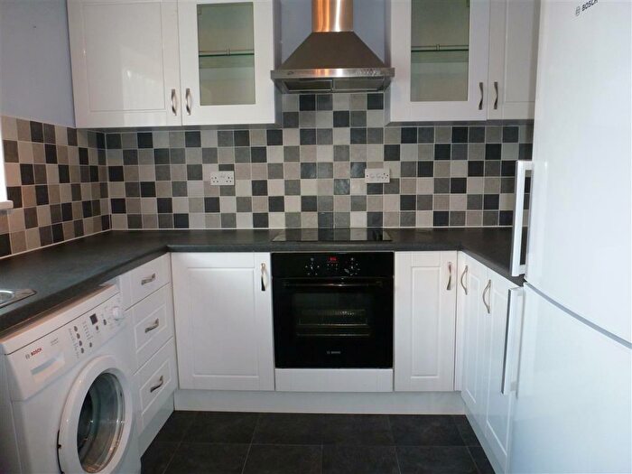 2 Bedroom Flat To Rent In St Johns Court, Warwick, CV34