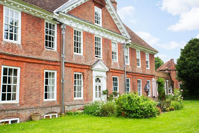 4 Bedroom Flat For Sale In Mystole, Canterbury, CT4