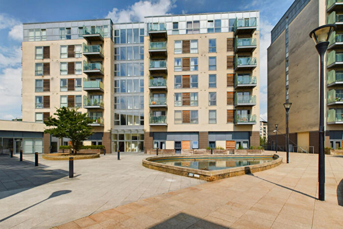 2 Bedroom Apartment For Sale In Cotterells, Hemel Hempstead, HP1