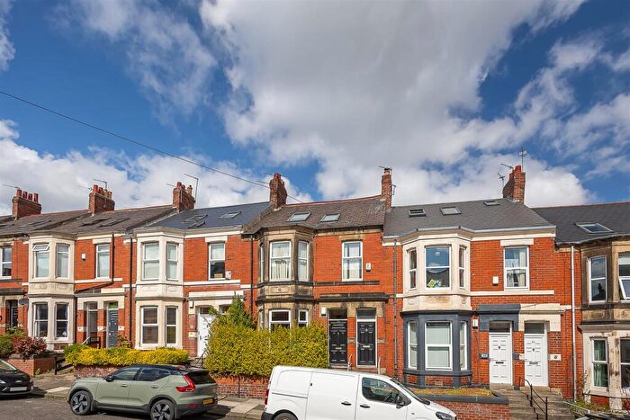 2 Bedroom Flat For Sale In Wolseley Gardens, Jesmond Vale, Newcastle Upon Tyne, NE2