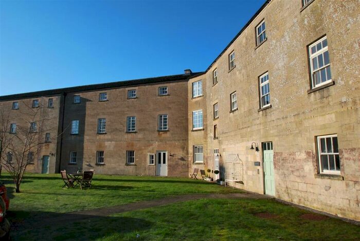 2 Bedroom Apartment To Rent In Kempthorne Lane, Bath, BA2