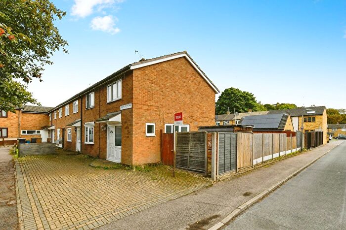 4 Bedroom End Of Terrace House For Sale In Stanley Road, Stevenage, Hertfordshire, SG2