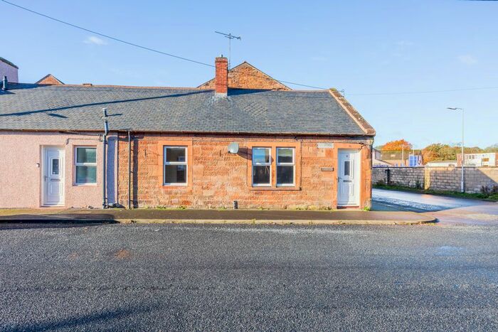 2 Bedroom Cottage For Sale In Waterfoot Road, Annan, DG12