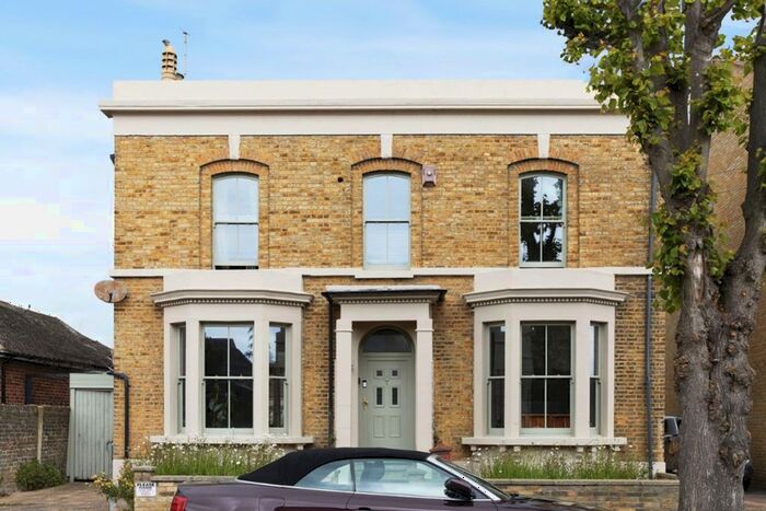 3 Bedroom Detached House For Sale In Edith Road, Ramsgate, CT11