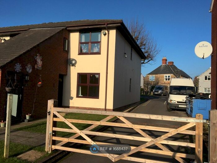 1 Bedroom Flat To Rent In Whitworth Road, Swindon, SN25