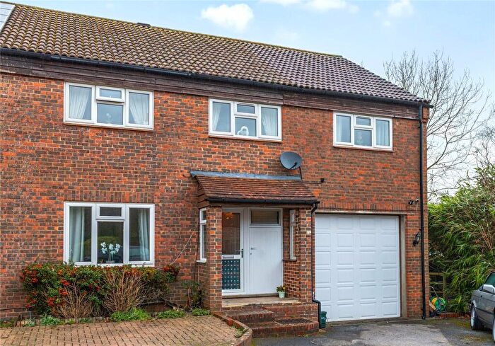 5 Bedroom End Of Terrace House For Sale In Williamson Close, Grayswood, Haslemere, Surrey, GU27
