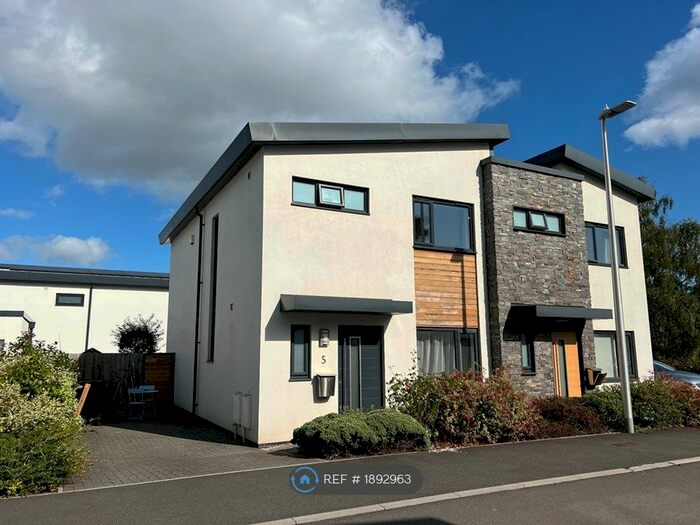 3 Bedroom Semi-Detached House To Rent In Newcourt Drive, Exeter, EX2