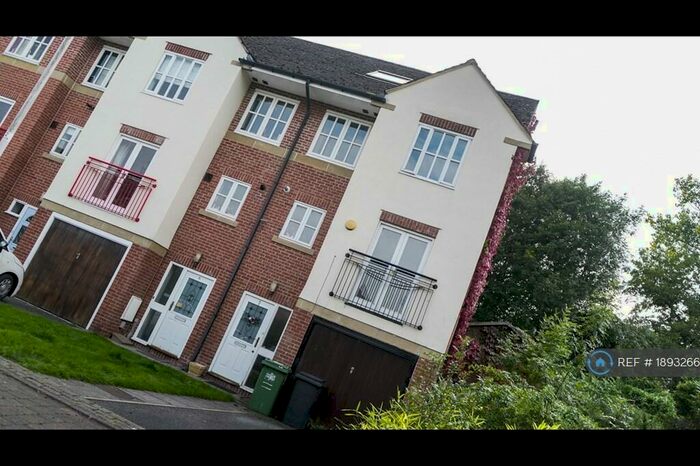 4 Bedroom End Of Terrace House To Rent In Leeds, Leeds, LS6