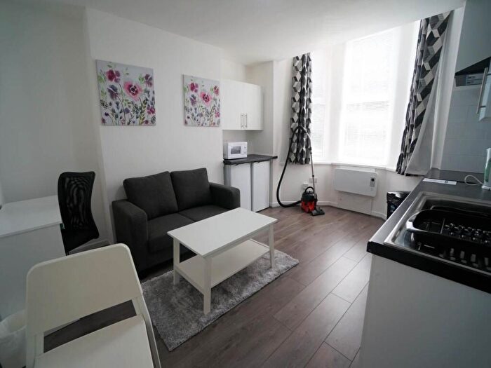 1 Bedroom Apartment To Rent In High Street, Bangor, LL57