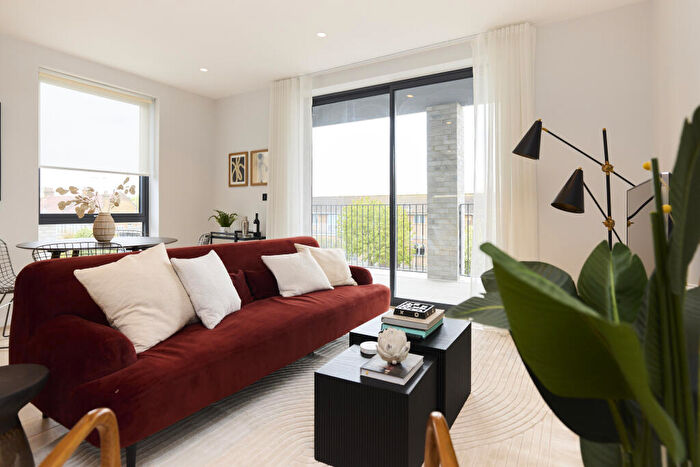 1 Bedroom Flat To Rent In Coverdale Road, London, NW2