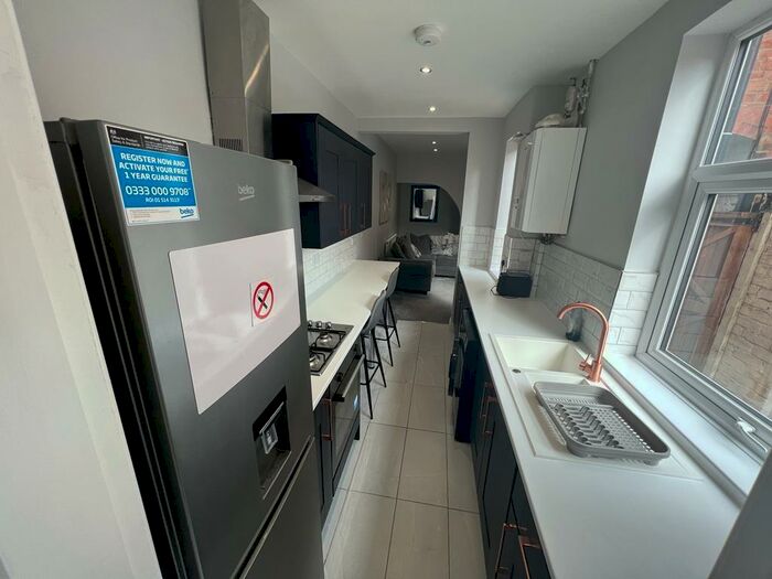 4 Bedroom Terraced House To Rent In Tewkesbury Street, Leicester, LE3