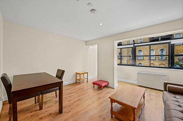 4 Bedroom Property To Rent In Admiral Place, Surrey Quays, SE16