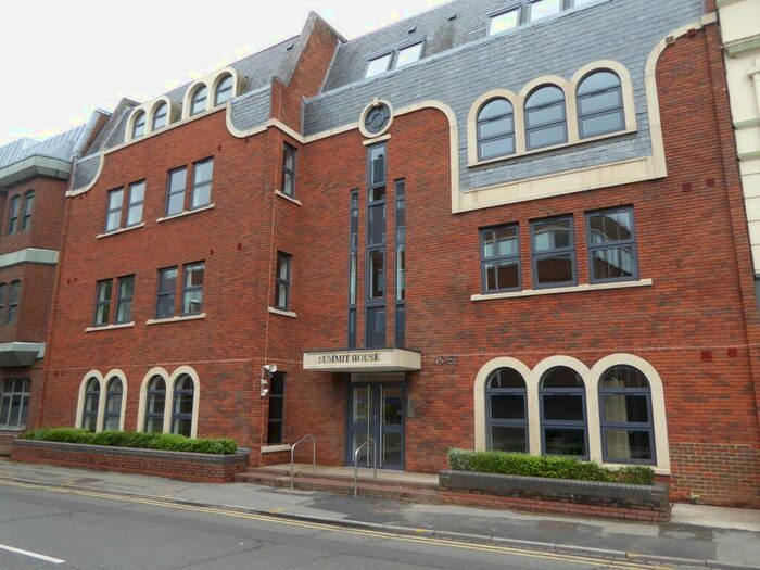 1 Bedroom Apartment To Rent In Summit House, - Greyfriars Road, Reading, RG1