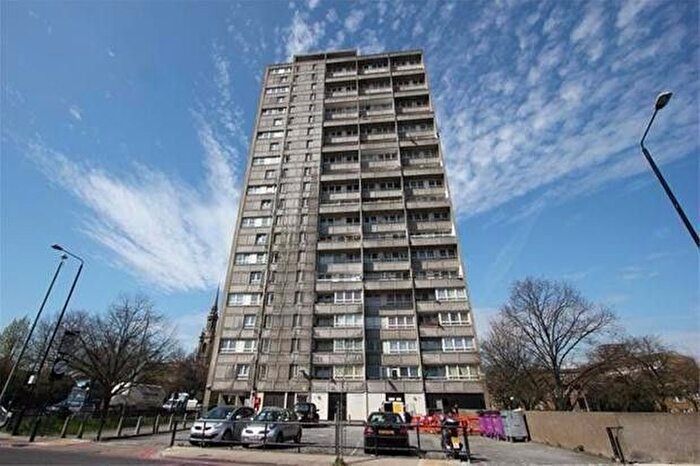2 Bedroom Flat To Rent In Glamis Road, London, E1W