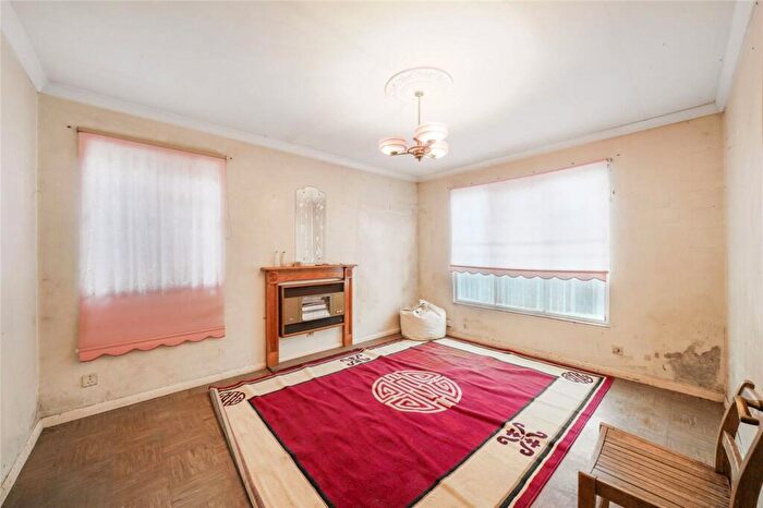 1 Bedroom Apartment For Sale In Benson Court, Junction Road, London, N19