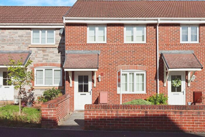 3 Bedroom Terraced House For Sale In Dingley Lane, Yate, Bristol, BS37