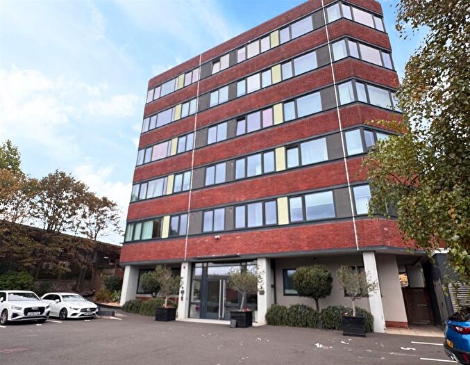 Studio For Sale In Upperton Road, Eastbourne, BN21