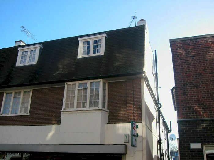 4 Bedroom Flat To Rent In Town Centre, Hatfield AL10