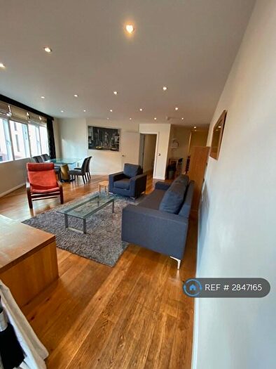 3 Bedroom Flat To Rent In Thomas Lane, Bristol, BS1