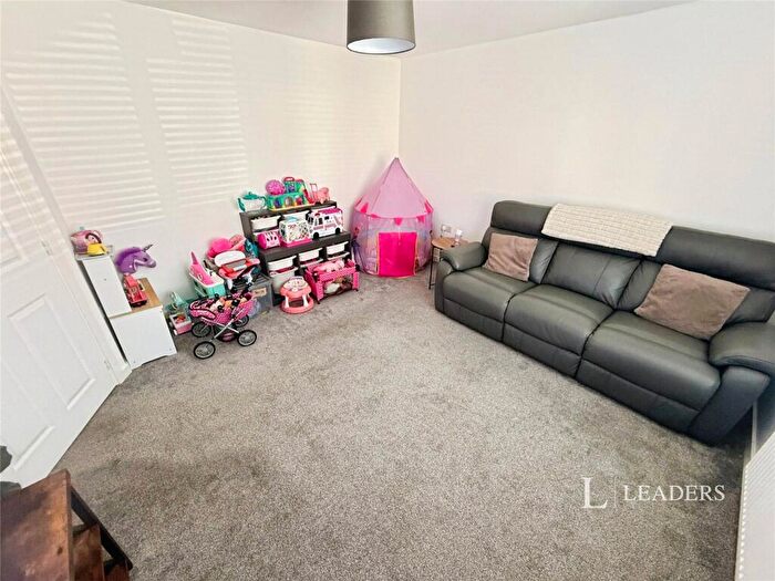 3 Bedroom Detached House To Rent In Wilton Avenue, Hampton Gardens, Peterborough, PE7