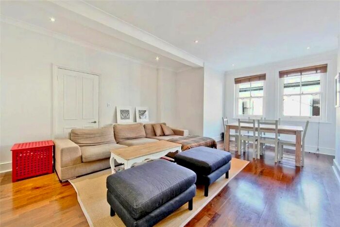 3 Bedroom Flat To Rent In Weymouth Mews, London, W1G