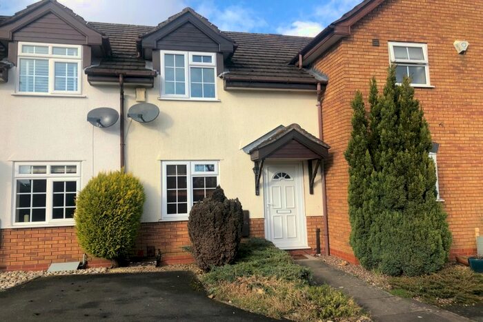 2 Bedroom Detached House To Rent In Norcombe Grove, Shirley, Solihull, West Midlands, B90