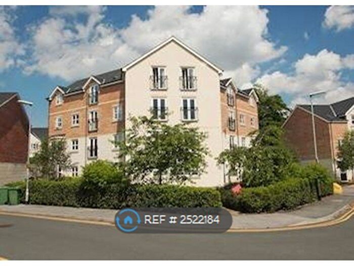 2 Bedroom Flat To Rent In Montgomery Avenue, Leeds, LS16