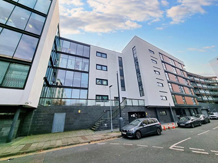 2 Bedroom Flat To Rent In Hallings Wharf Studios, Channelsea Road, Stratford, E15