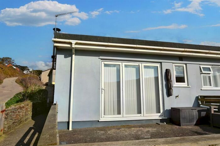 2 Bedroom Flat To Rent In Eastcliff, Porthtowan, TR4