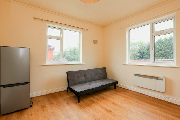 1 Bedroom Flat To Rent In Erith Road, Leicester, LE2