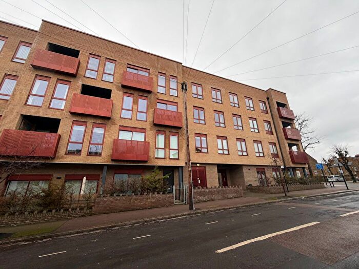 1 Bedroom Flat To Rent In Bevan Court, E10