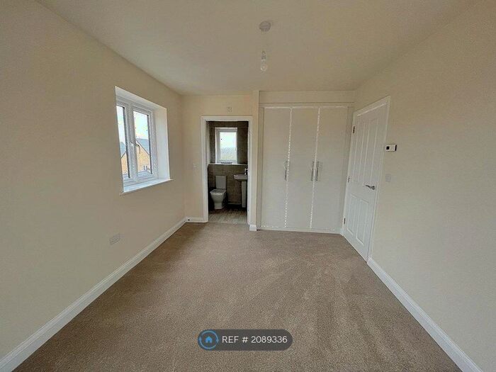 2 Bedroom Flat To Rent In Northstowe, Cambridge, CB24