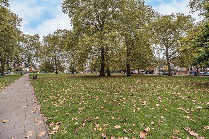1 Bedroom Flat For Sale In Grove Vale, London, SE22
