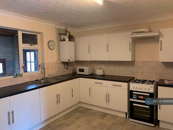 4 Bedroom Terraced House To Rent In Coldhams Lane, Cambridge, CB1