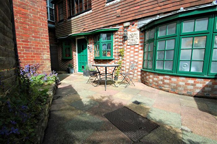 1 Bedroom Maisonette To Rent In Bowen Lane, Petersfield, GU31