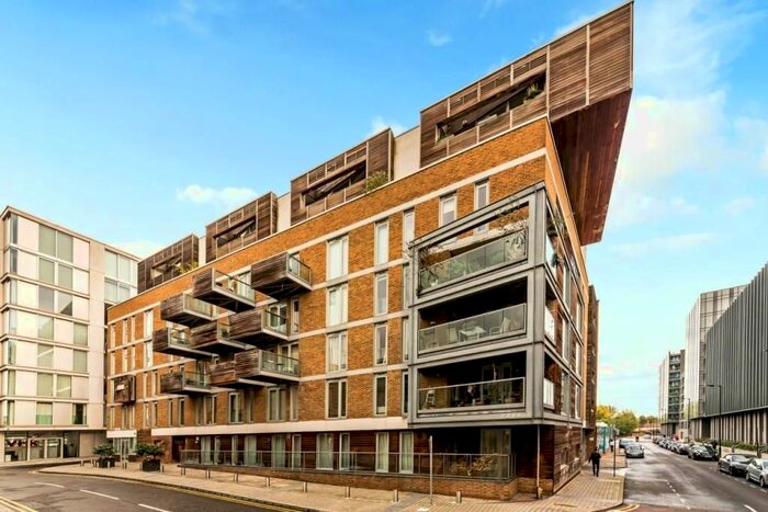 1 Bedroom Flat To Rent In Axis Court, Tempus Wharf, Shad Thames, SE16