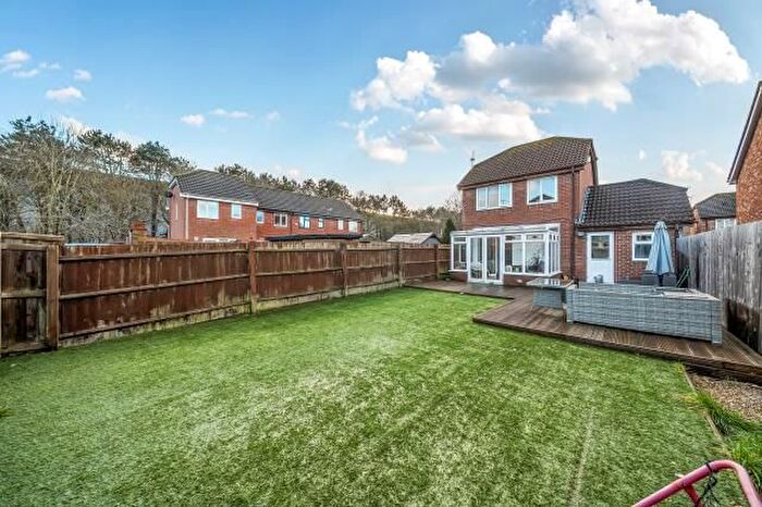 3 Bedroom Detached House For Sale In Pheasant Close, Swindon, SN3