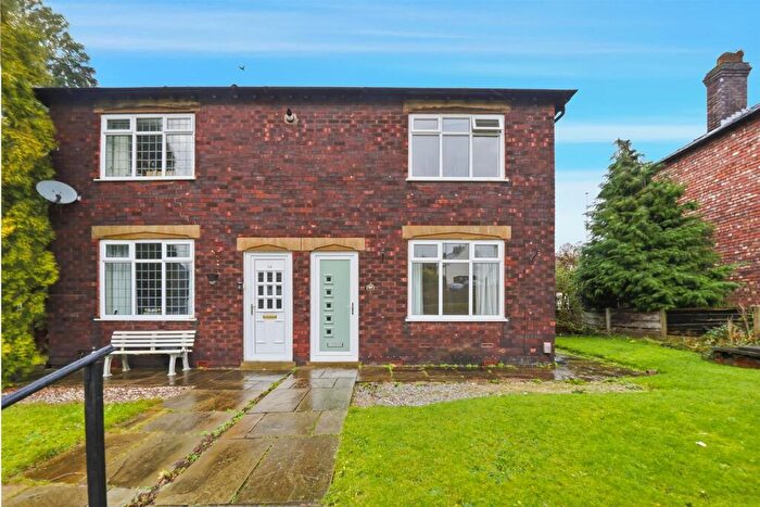 2 Bedroom Semi-Detached House For Sale In Grimshaw Lane, Bollington, SK10