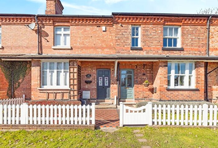 2 Bedroom Terraced House For Sale In Station Road, Bricket Wood, St. Albans, AL2