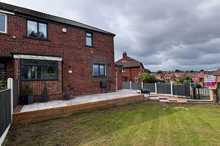 3 Bedroom Semi-Detached House For Sale In Westdale Road, Pudsey, LS28