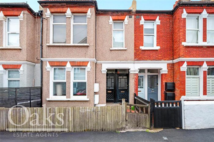 1 Bedroom Maisonette For Sale In Grenfell Road, Mitcham, CR4